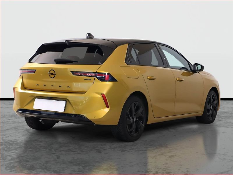 Opel Astra (2023) Ultimate Plug-in-Hybrid 1.6 T - fotka 5 z 26