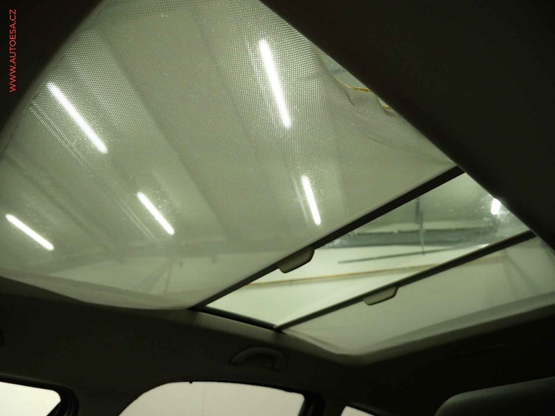 Škoda Roomster (2006) 1.4i, Panor, AC - fotka 18 z 19