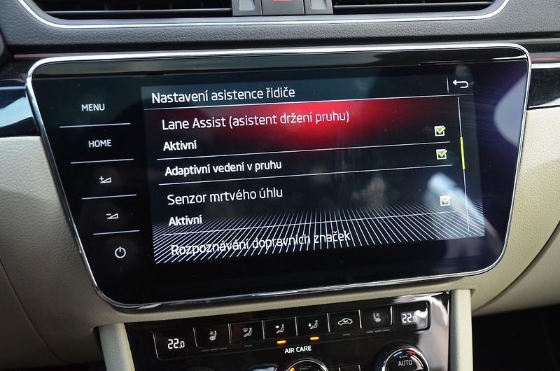Škoda Superb (2017) 2.0 TSi 206kW DSG 4x4 L&K / ČR - fotka 44 z 50