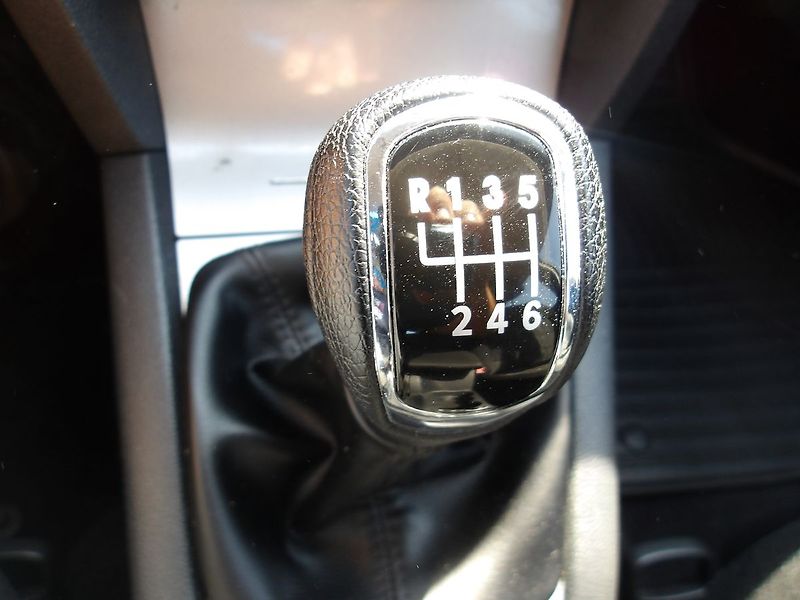Škoda Octavia 2,0TDi JEZDÍ VÝBORNĚ ! - fotka 28 z 42