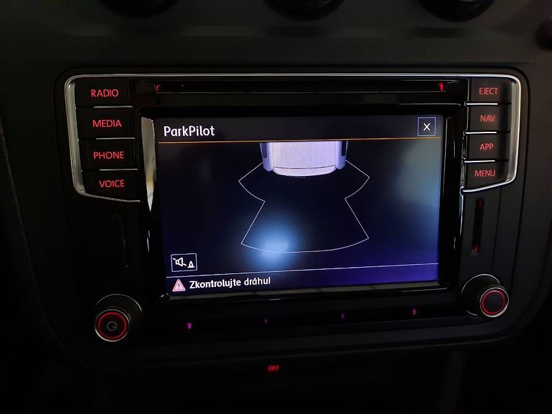 Volkswagen Caddy (2018) Maxi 1.4 TSI (92kW/125k) 7 mís - fotka 17 z 23