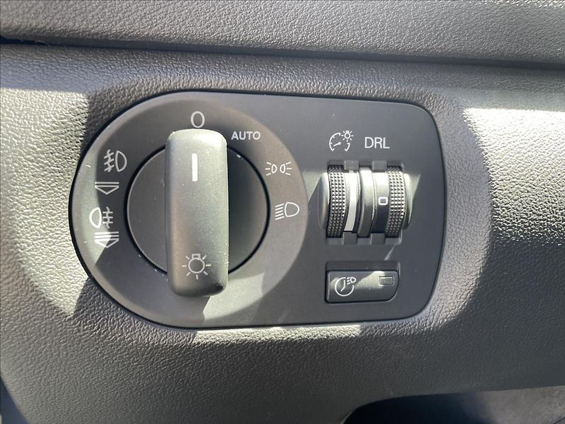 Audi A3 2,0 TDi 103kW*S-line*servis - fotka 18 z 47