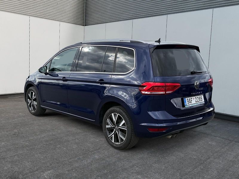 Volkswagen Touran (2022) HIGHLINE 2.0TDI 110kW DSG TAŽN - fotka 4 z 11