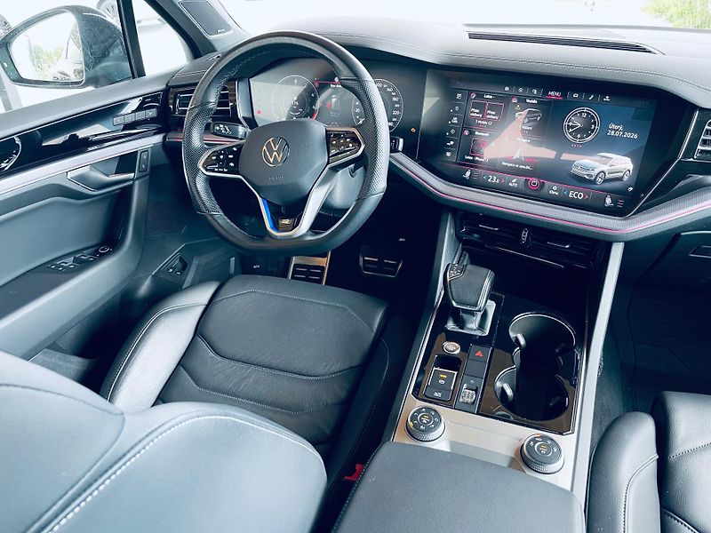 Volkswagen Touareg (2024) R eHybrid 3.0 V6 TSi, 340kW - fotka 7 z 23