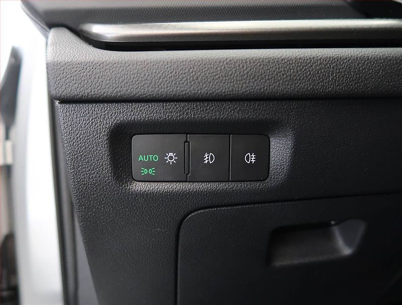 Škoda Octavia (2023) Ambition 2.0 TDI, ČR,1.maj - fotka 23 z 24