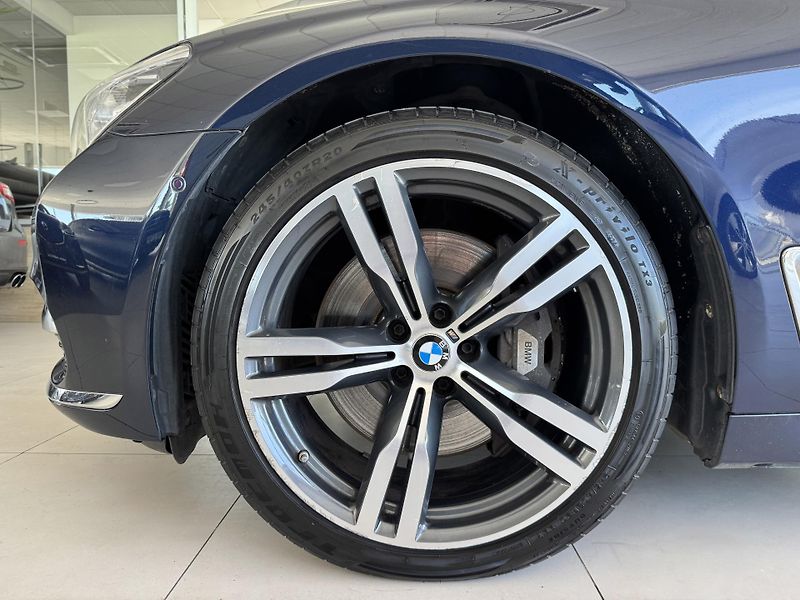 BMW Řada 7 750i xDrive*Laser*NočníVidění - fotka 46 z 47