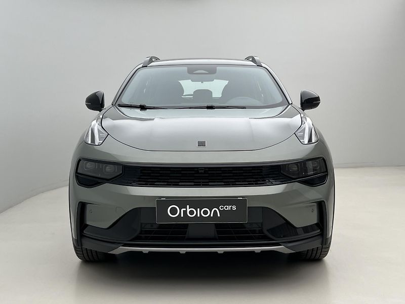 Lynk & Co 01 CORE PHEV AUT CZ 1.maj - fotka 13 z 46