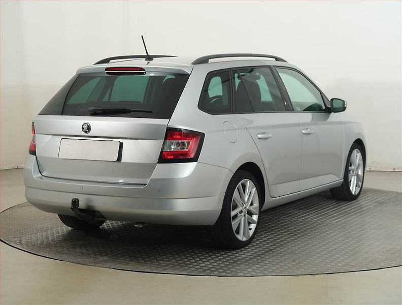 Škoda Fabia (2016) Ambition 1.2 TSI, Tempomat - fotka 5 z 15