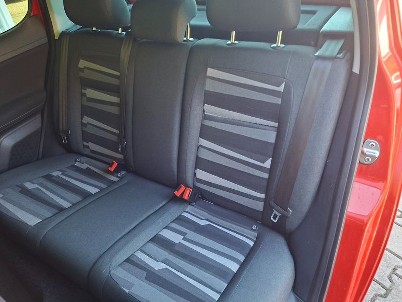 Škoda Fabia (2010) 1.2i 51kW -NEHAV.-SERVISOVÁNO! - fotka 28 z 33