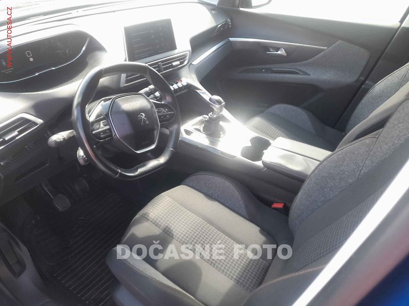 Peugeot 3008 (2018) 1.6BlueHDi, Active, navi - fotka 3 z 3