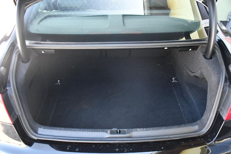 Audi S5 4.2FSI V8 MANUÁL QUATTRO - fotka 27 z 29