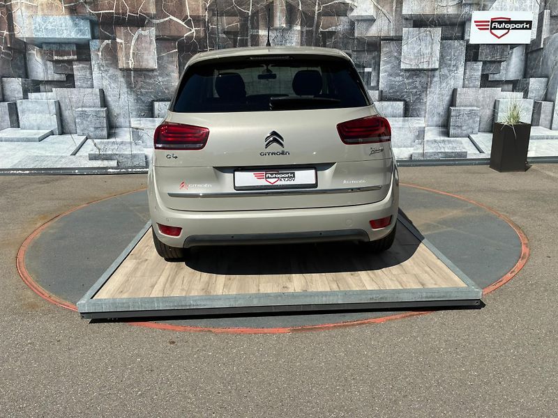 Citroën C4 Picasso (2017) 1.6HDi,88KW,MASÁŽ, BLIS, 1.MAJ - fotka 7 z 35
