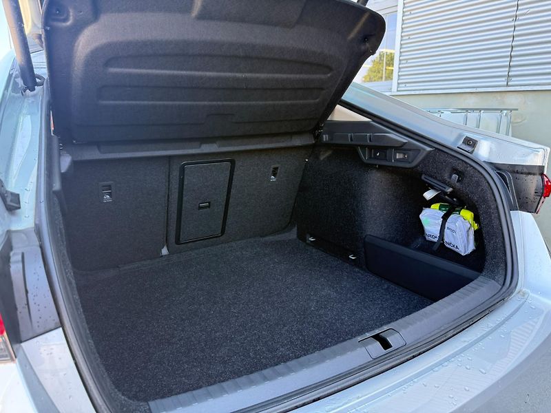 Škoda Octavia Top Selection 2.0 TDI 110kw DS - fotka 24 z 27