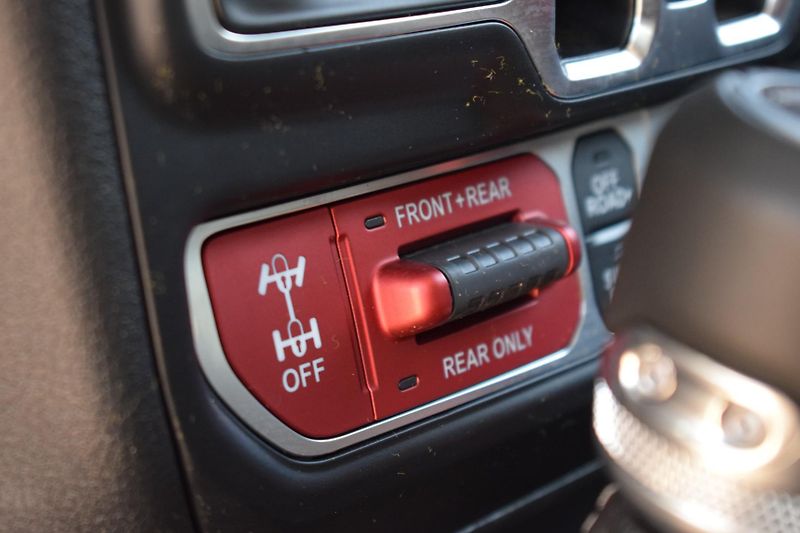 Jeep Wrangler (2024) Rubicon/Expedice/Naviják/Ledni - fotka 40 z 72