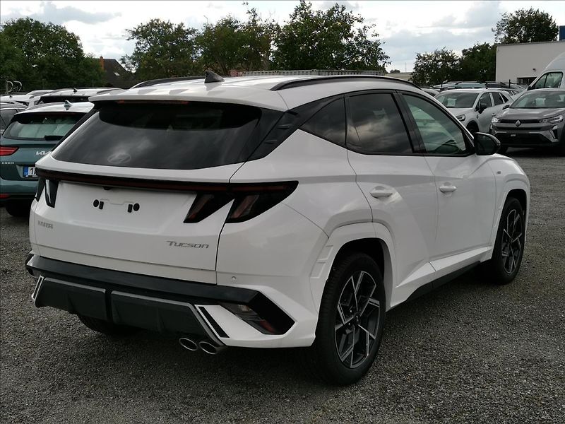 Hyundai Tucson 1,6 T-GDI DCT Go Czech! N-Line - fotka 3 z 18