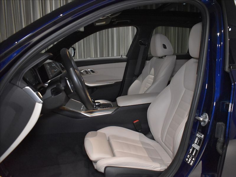 BMW Řada 3 330D Xdrive M-Paket,Pano   3,0 - fotka 8 z 27