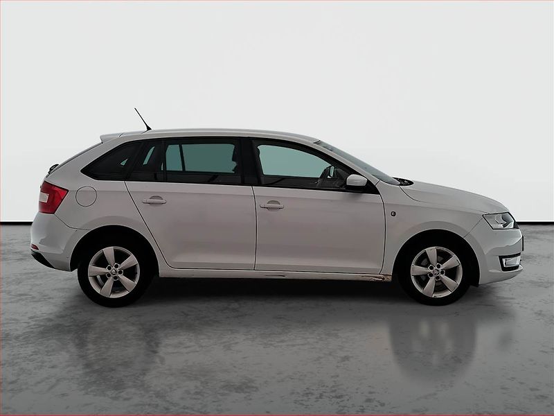 Škoda Rapid (2014) Spaceback 1.2 TSI - fotka 6 z 16