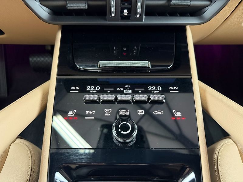 Porsche Cayenne e-HYBRID SPORT CHRONO, AIR, MA - fotka 25 z 34