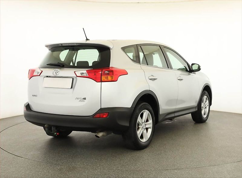 Toyota RAV4 (2014) 2.2 D-4D, 4X4, Automat - fotka 5 z 16
