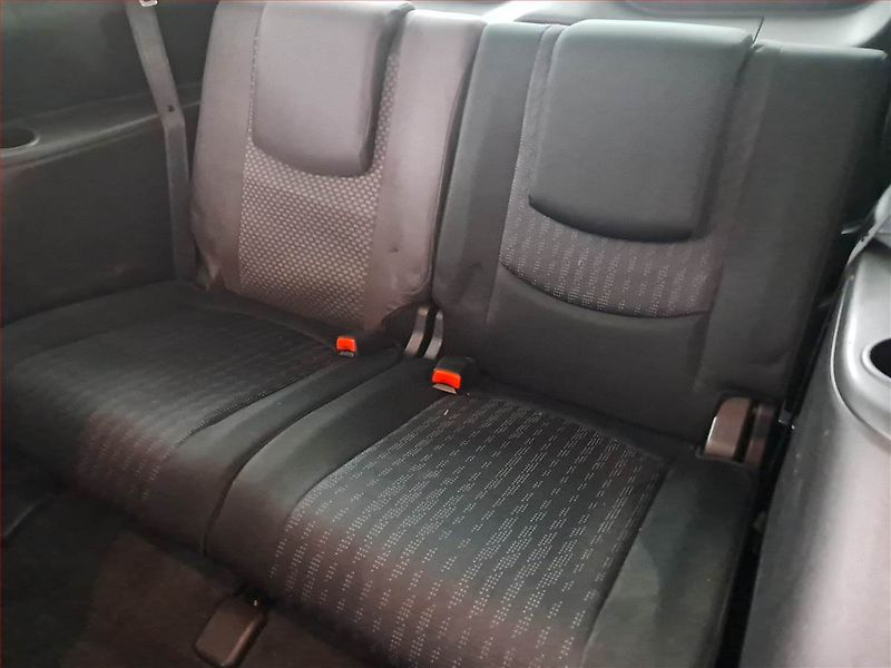 Mazda 5 (2010) 2.0, 7 míst, Xenony, Tempomat - fotka 17 z 19