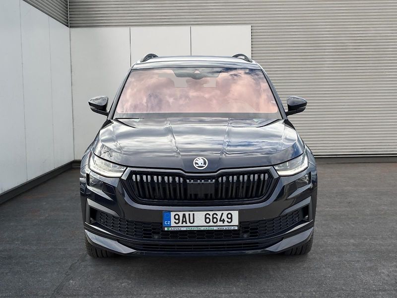 Škoda Kodiaq (2023) SPORT. EXCL. 4x4 147kW TAŽ. - fotka 2 z 11