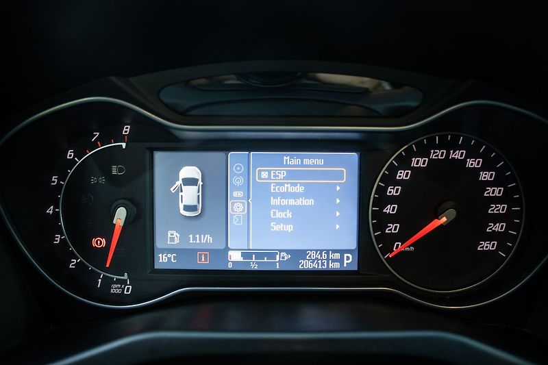 Ford Mondeo Automat,176kW/239k,servisované - fotka 11 z 33