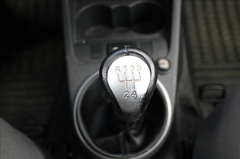Škoda Fabia 1,2 i - fotka 16 z 20