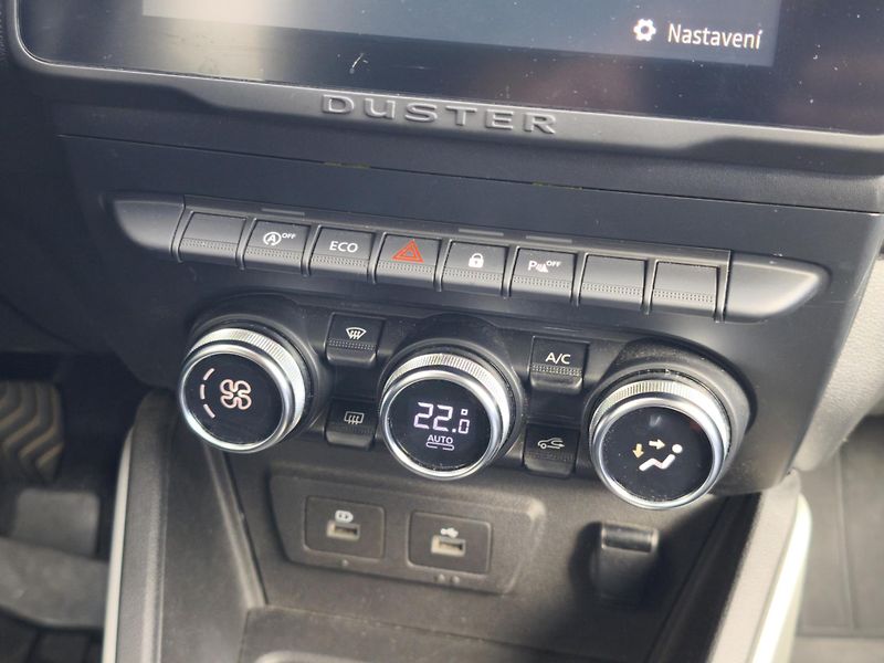 Dacia Duster 2022 ČR 1.3 TCe 96kW Prestige - fotka 15 z 32