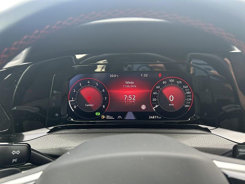 Volkswagen Golf GTI 180 KW - fotka 19 z 24