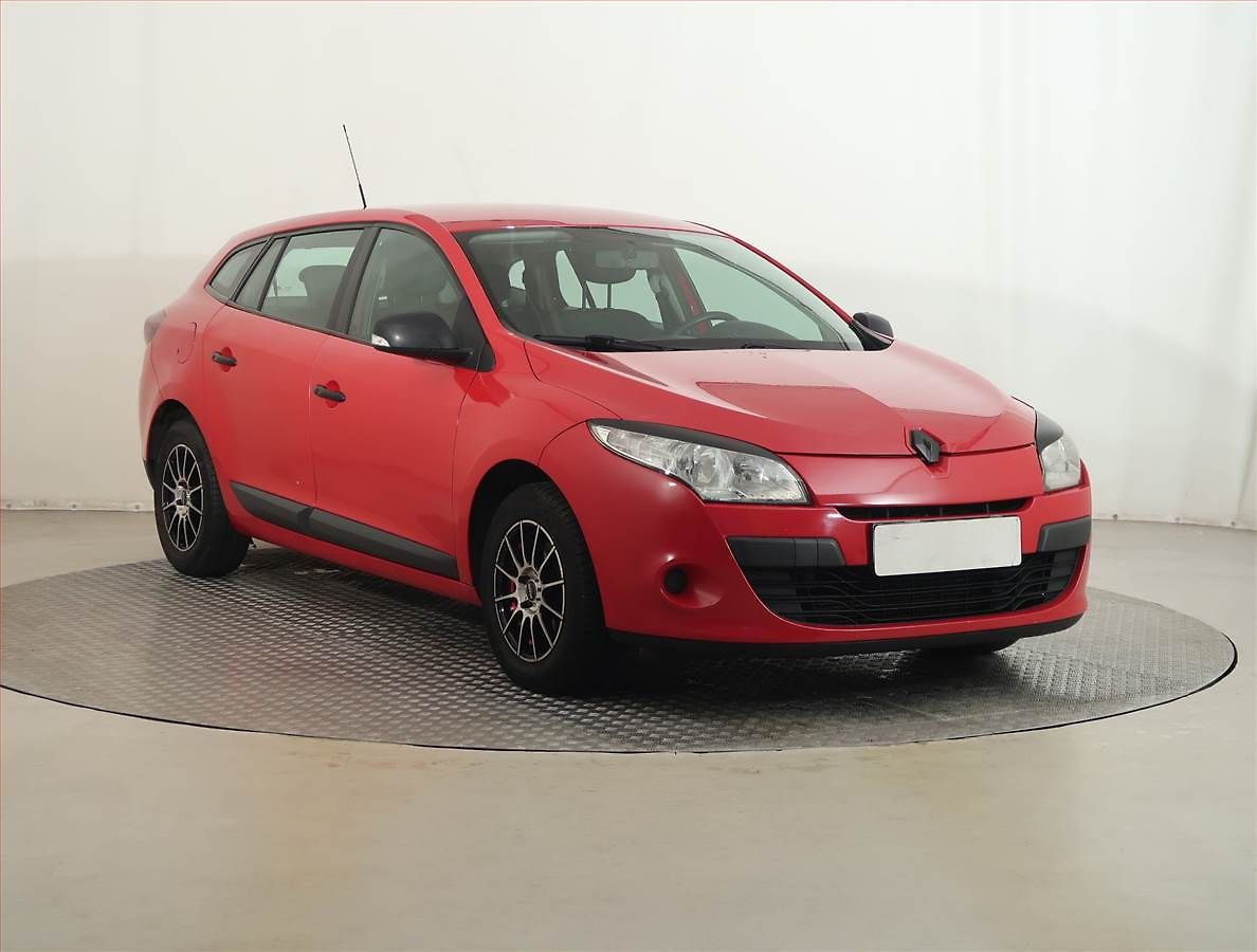 Renault Mégane 1.5 dCi, nová STK, Tažné