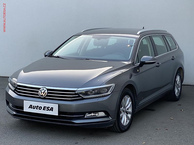 Volkswagen Passat (2017) 2.0 TDi, Comfortline, DSG - fotka 3 z 18