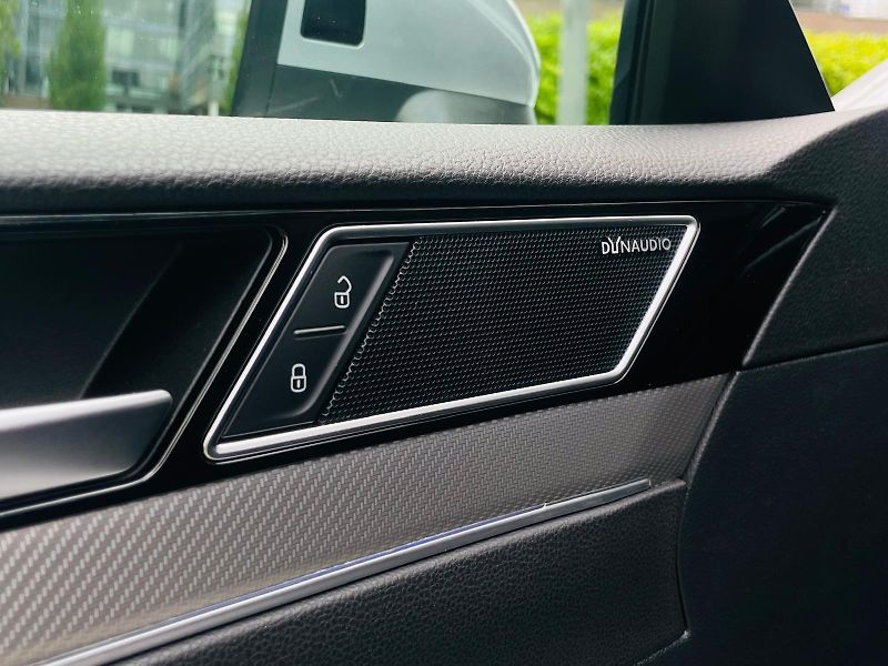 Volkswagen Arteon 2.0TDI 4x4 AUT FULL VÝBAVA ČR - fotka 28 z 59