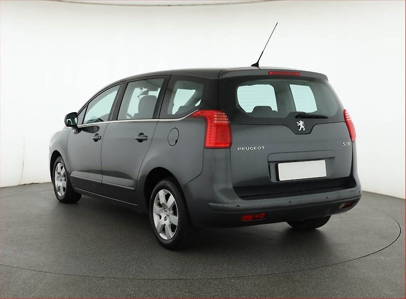 Peugeot 5008 (2011) 2.0 HDI, Serv.kniha, po STK - fotka 4 z 13