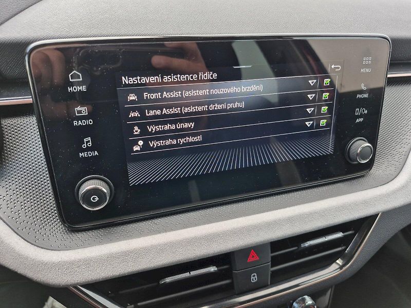 Škoda Kamiq (2025) Top Selection 1.5 TSI 110kW - fotka 21 z 27