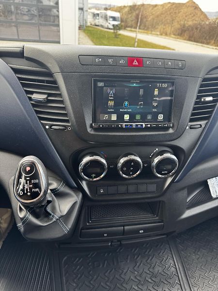 Iveco (2019) prostorná vestavba pro 4, 3,5t - fotka 12 z 36