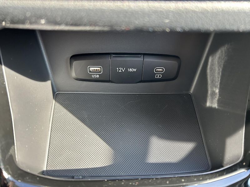 Hyundai i30 WG FL 1,5 T-GDI MT COMFORT 16 - fotka 26 z 28