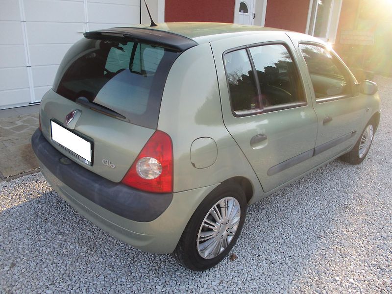 Renault Clio 1.2i ČR +sada kol - fotka 3 z 23