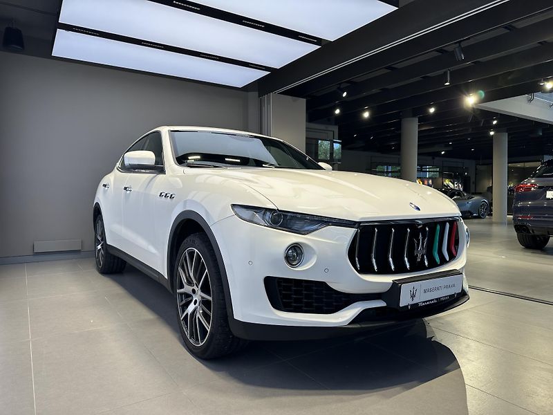 Maserati Levante (2018) Diesel 275HP - fotka 3 z 18