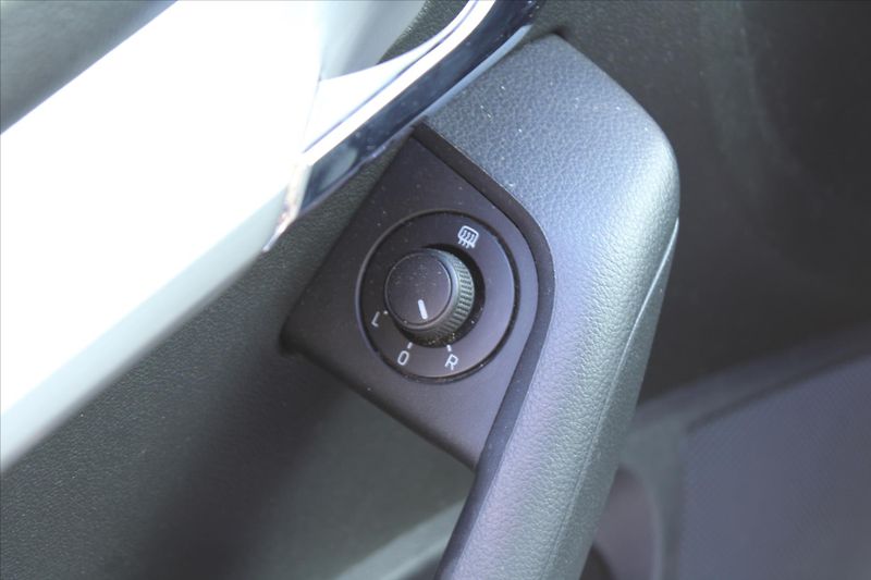 Škoda Octavia 1.6 TDI 85kW LED SERVIS KN. ČR - fotka 20 z 22