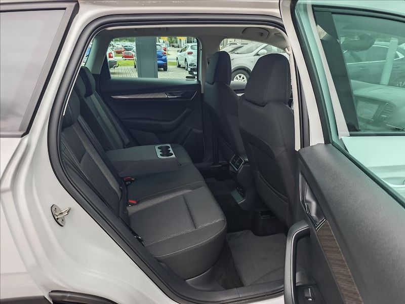 Škoda Karoq 1,5 TSI DSG  Style - fotka 13 z 19