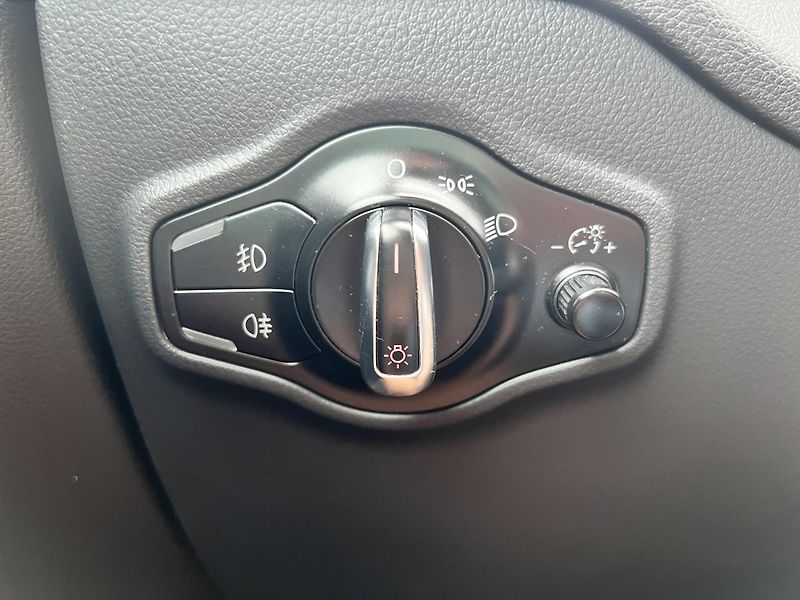 Audi Q5 2.0TFSi 155KW QUATTRO AUTOMAT - fotka 11 z 41
