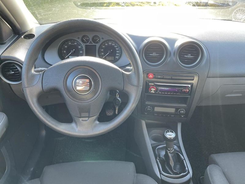 Seat Ibiza 1.2i - fotka 10 z 18