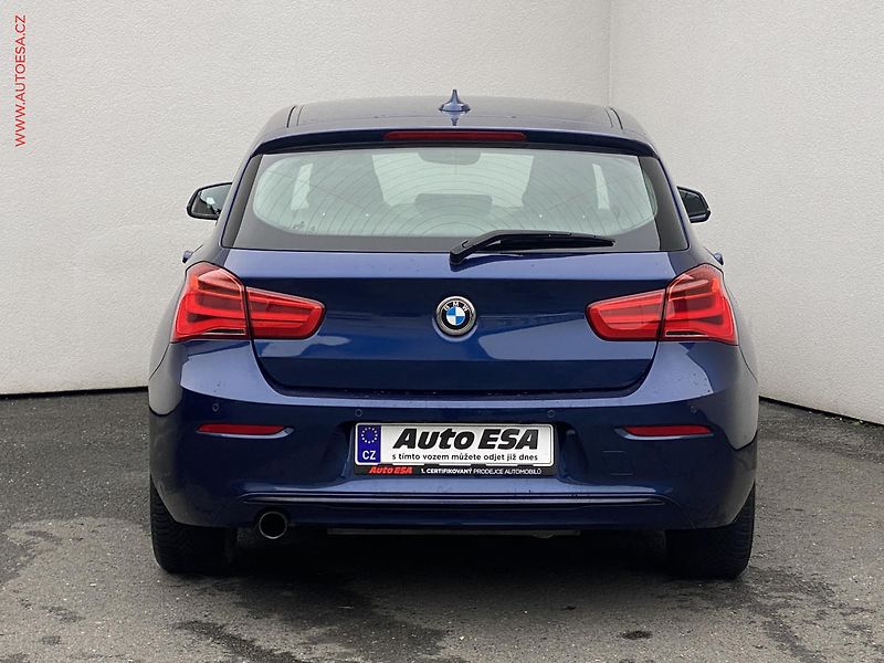 BMW Řada 1 (2015) 1.5i 118i, Sport Line, AT - fotka 5 z 20