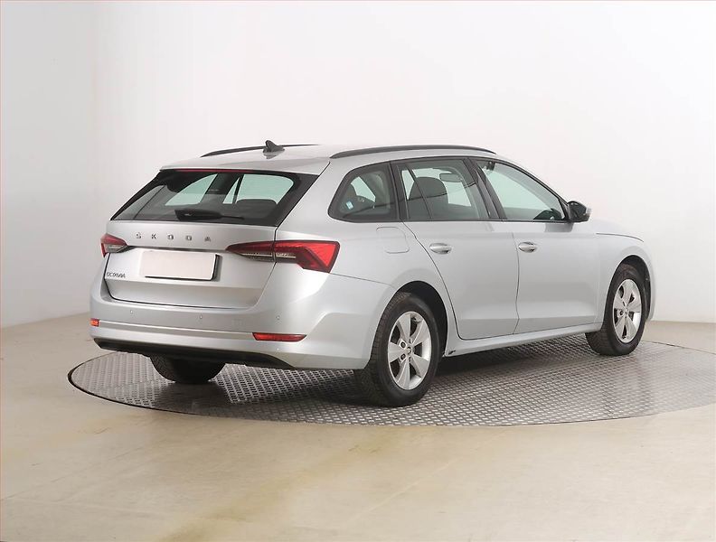 Škoda Octavia (2020) Ambition 2.0 TDI, Automat - fotka 5 z 22