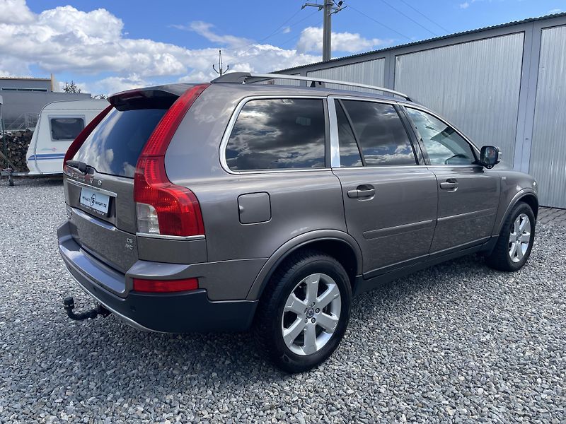 Volvo XC90 2.5TDi D5 200PS AWD R-DESIGN!! - fotka 11 z 180