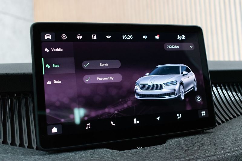 Škoda Superb TDI 142kW 4x4*TAŽNÉ*DPH*ČR 1.M - fotka 35 z 45