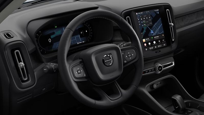 Volvo XC40 (2026) B3 AUT ESSENTIAL - fotka 5 z 11