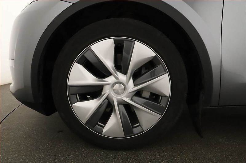 Tesla Model Y (2023) Long Range AWD 79kWh, SoH 92% - fotka 11 z 26