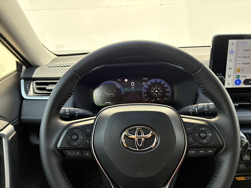 Toyota RAV4 2.5 HSD e-CVT AWD Comf. Style - fotka 14 z 23