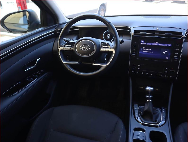 Hyundai Tucson (2022) Family 1.6 T-GDI - fotka 7 z 21
